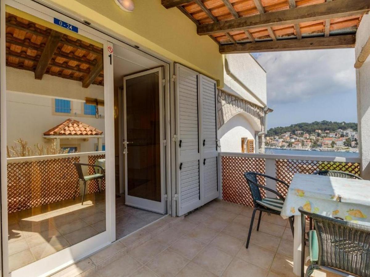 Apartments Joni Cikat Mali Lošinj Exterior foto