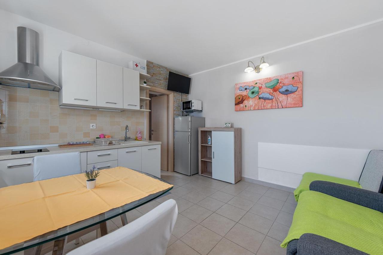 Apartments Joni Cikat Mali Lošinj Exterior foto