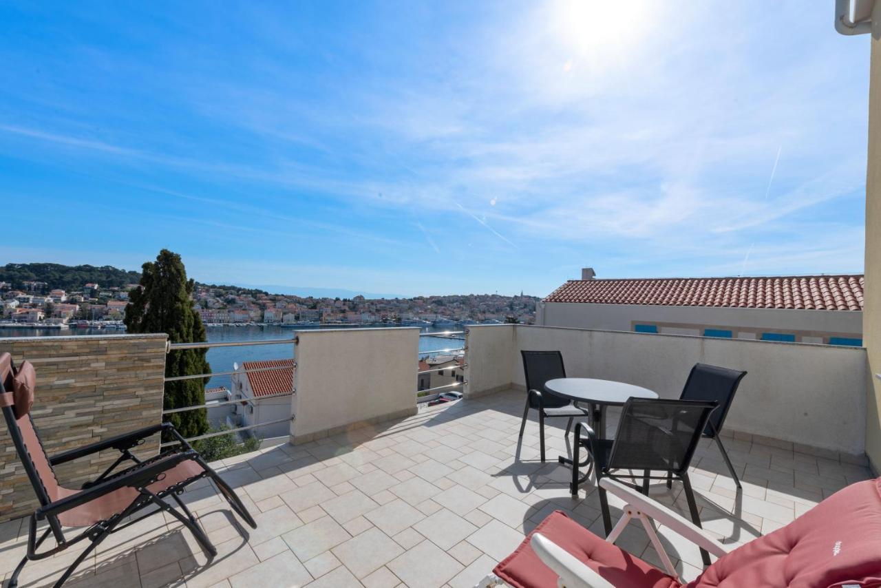 Apartments Joni Cikat Mali Lošinj Exterior foto