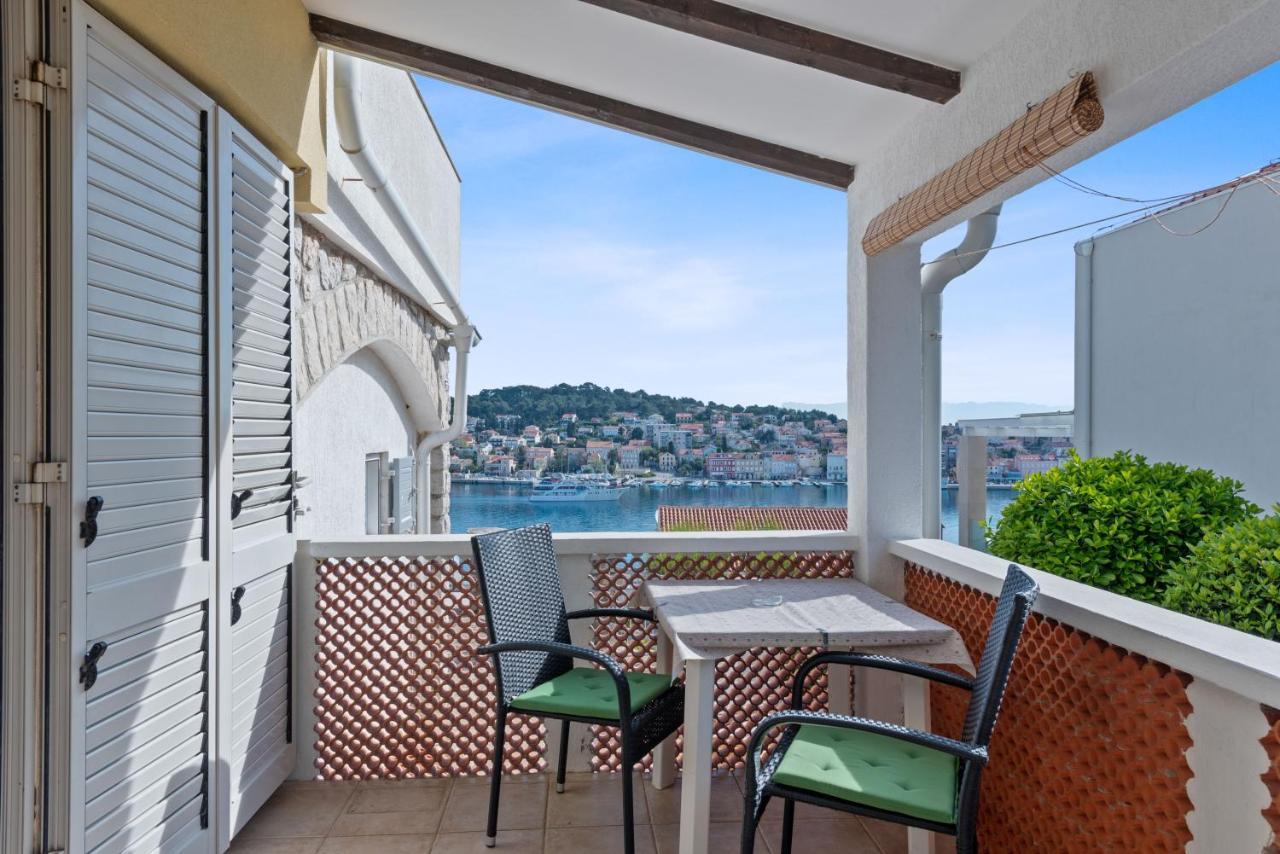 Apartments Joni Cikat Mali Lošinj Exterior foto